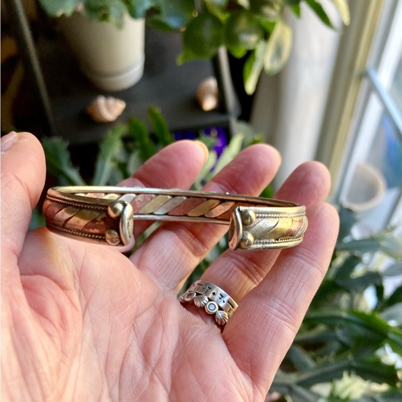 🪷Tibetan Medicine Bracelet Lapis & Garnet - Picture 5 of 8